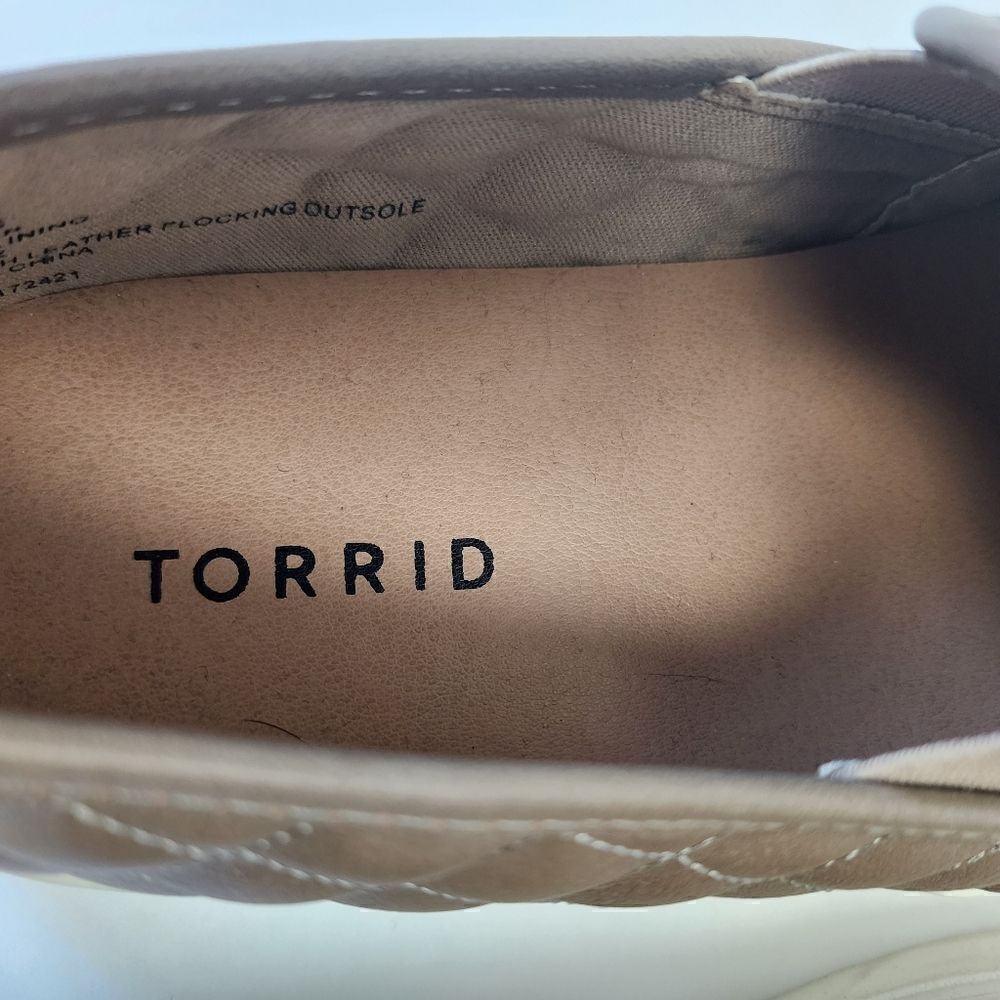 TORRID WOMEN'S QUILTED SLIP ON SHOE SIZE 6W - Picture 9 of 10